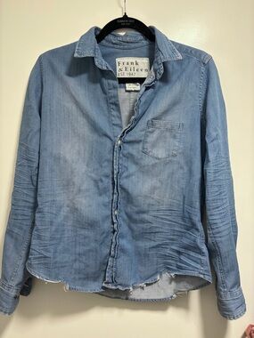 Frank & Eileen Men's Washed Light Blue Denim Button-Down Shirt